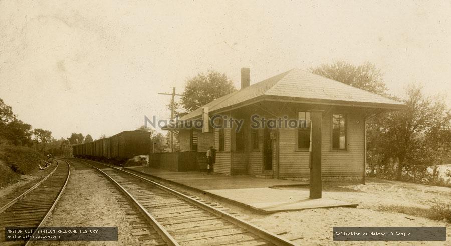 Postcard: Railway Station, Auburn, Massachusetts